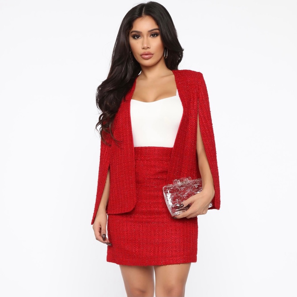 💖Fashion Nova Red Boucle Mini Skirt Size L NWT